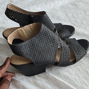 Soul Naturalizer Dez Stylish Black Women's Sandals Laser Cut Summer Shoes